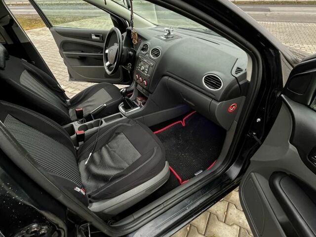 Чорний Форд Фокус, об'ємом двигуна 1.6 л та пробігом 97 тис. км за 3800 $, фото 7 на Automoto.ua