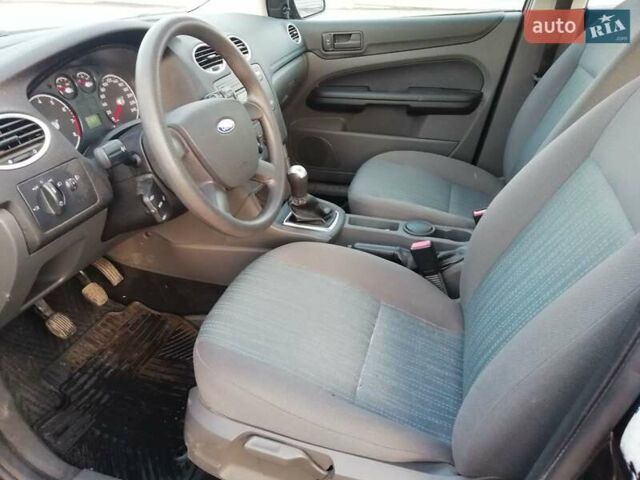 Черный Форд Фокус, объемом двигателя 1.4 л и пробегом 31 тыс. км за 6000 $, фото 10 на Automoto.ua