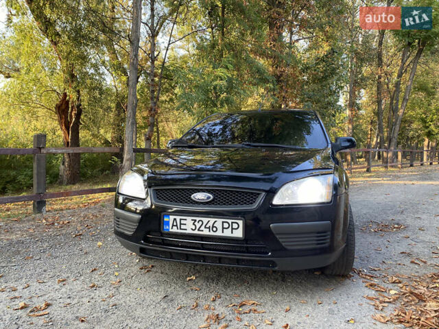Чорний Форд Фокус, об'ємом двигуна 1.6 л та пробігом 259 тис. км за 5600 $, фото 25 на Automoto.ua