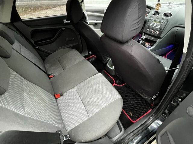 Чорний Форд Фокус, об'ємом двигуна 1.6 л та пробігом 97 тис. км за 3800 $, фото 4 на Automoto.ua