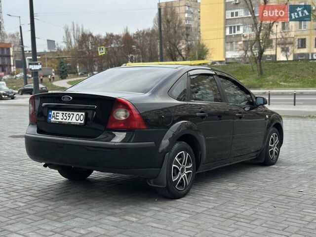 Чорний Форд Фокус, об'ємом двигуна 1.6 л та пробігом 290 тис. км за 4699 $, фото 3 на Automoto.ua