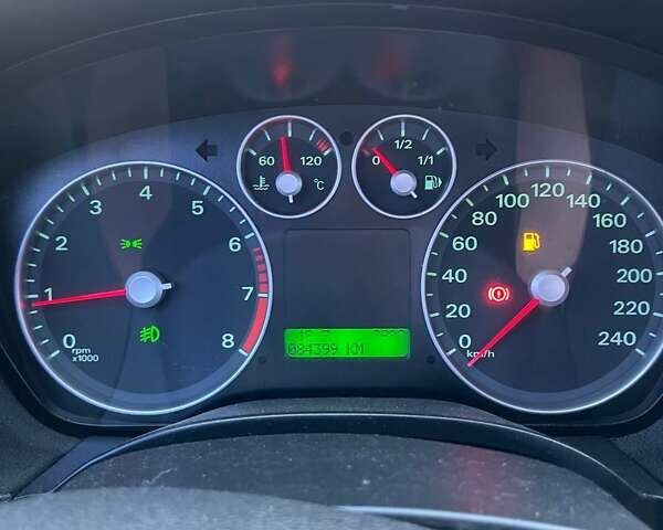 Черный Форд Фокус, объемом двигателя 1.6 л и пробегом 85 тыс. км за 3800 $, фото 9 на Automoto.ua