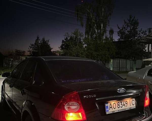 Черный Форд Фокус, объемом двигателя 1.6 л и пробегом 85 тыс. км за 3800 $, фото 1 на Automoto.ua