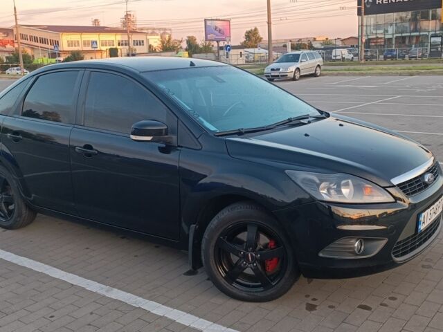 Черный Форд Фокус, объемом двигателя 1.6 л и пробегом 172 тыс. км за 5800 $, фото 4 на Automoto.ua