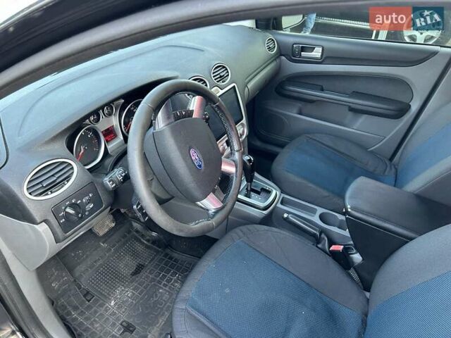 Черный Форд Фокус, объемом двигателя 1.6 л и пробегом 257 тыс. км за 5100 $, фото 9 на Automoto.ua