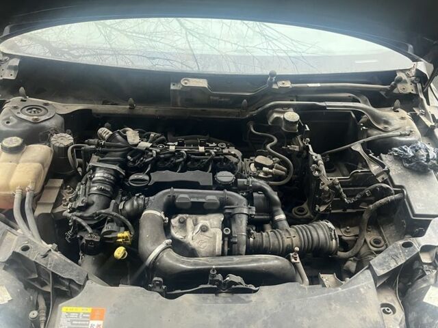 Чорний Форд Фокус, об'ємом двигуна 1.6 л та пробігом 220 тис. км за 2200 $, фото 2 на Automoto.ua