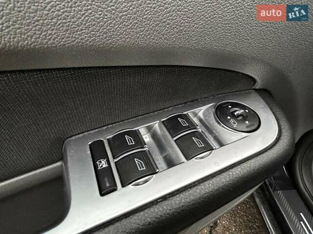 Черный Форд Фокус, объемом двигателя 1.6 л и пробегом 208 тыс. км за 6490 $, фото 13 на Automoto.ua