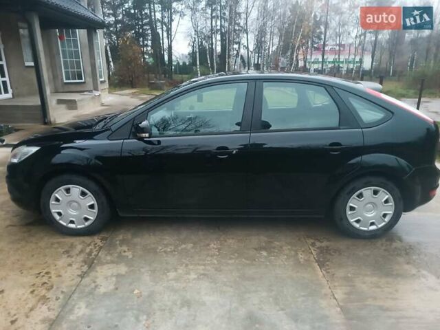 Черный Форд Фокус, объемом двигателя 1.6 л и пробегом 214 тыс. км за 5850 $, фото 11 на Automoto.ua