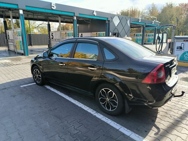 Чорний Форд Фокус, об'ємом двигуна 1.6 л та пробігом 213 тис. км за 5300 $, фото 5 на Automoto.ua