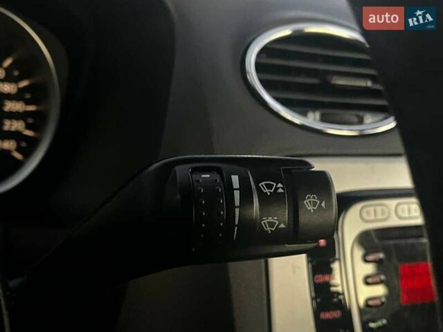 Черный Форд Фокус, объемом двигателя 1.6 л и пробегом 207 тыс. км за 7490 $, фото 19 на Automoto.ua