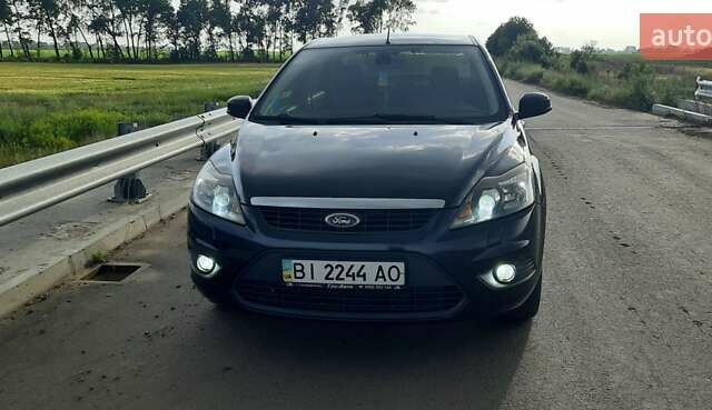 Черный Форд Фокус, объемом двигателя 1.6 л и пробегом 211 тыс. км за 6800 $, фото 4 на Automoto.ua