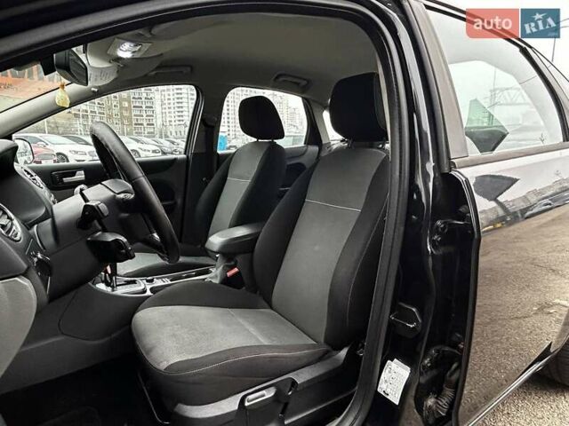 Черный Форд Фокус, объемом двигателя 1.6 л и пробегом 208 тыс. км за 6490 $, фото 9 на Automoto.ua