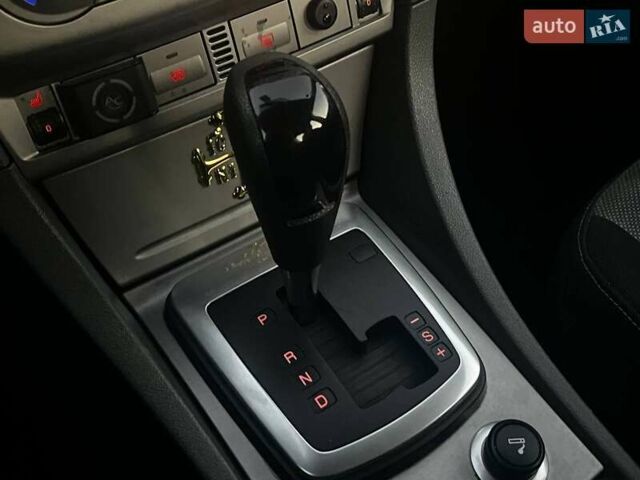 Черный Форд Фокус, объемом двигателя 1.6 л и пробегом 207 тыс. км за 7490 $, фото 25 на Automoto.ua