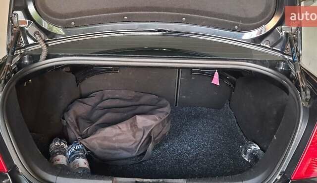 Черный Форд Фокус, объемом двигателя 1.6 л и пробегом 211 тыс. км за 6800 $, фото 3 на Automoto.ua