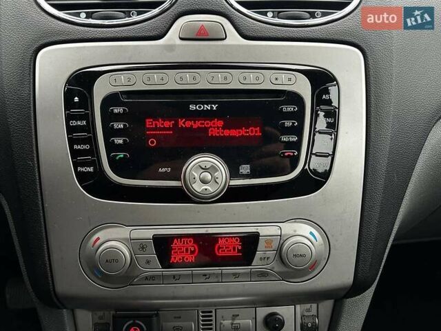 Черный Форд Фокус, объемом двигателя 1.6 л и пробегом 208 тыс. км за 6490 $, фото 20 на Automoto.ua