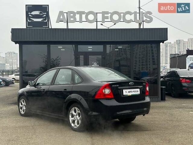 Черный Форд Фокус, объемом двигателя 1.6 л и пробегом 208 тыс. км за 6490 $, фото 4 на Automoto.ua