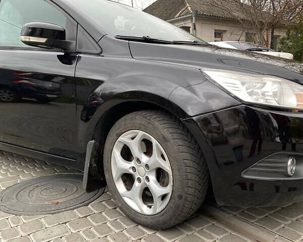 Черный Форд Фокус, объемом двигателя 2 л и пробегом 233 тыс. км за 6200 $, фото 4 на Automoto.ua
