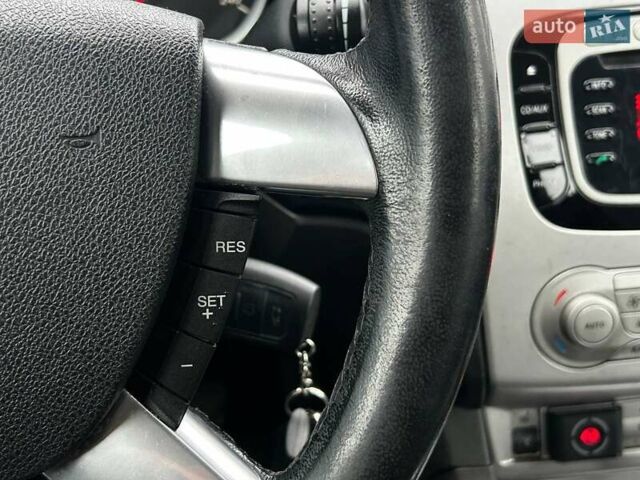 Черный Форд Фокус, объемом двигателя 1.6 л и пробегом 208 тыс. км за 6490 $, фото 16 на Automoto.ua