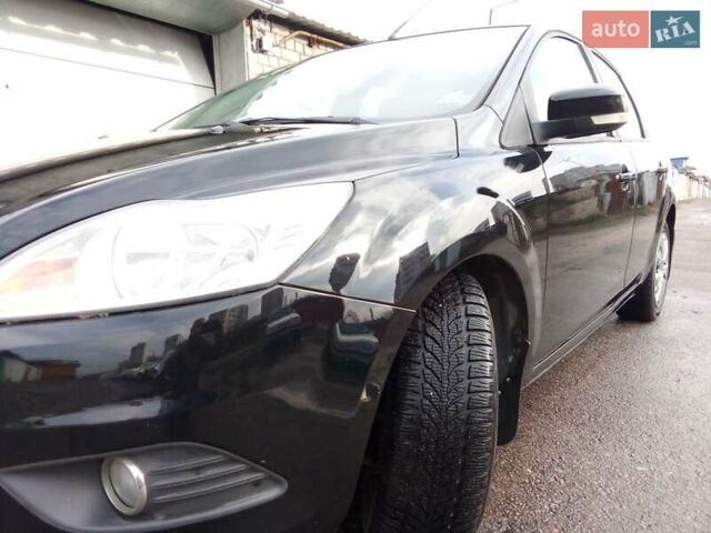 Черный Форд Фокус, объемом двигателя 1.6 л и пробегом 210 тыс. км за 5500 $, фото 7 на Automoto.ua