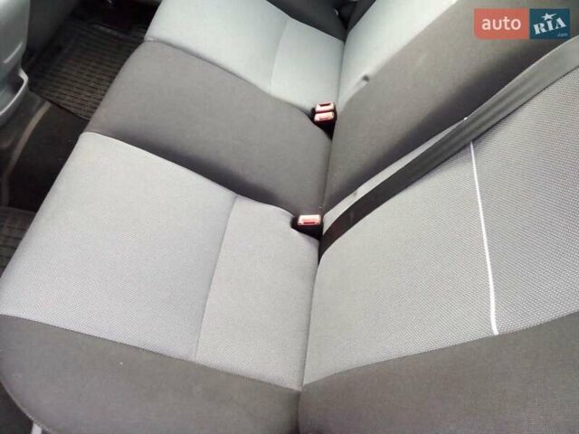 Черный Форд Фокус, объемом двигателя 1.6 л и пробегом 210 тыс. км за 5500 $, фото 16 на Automoto.ua