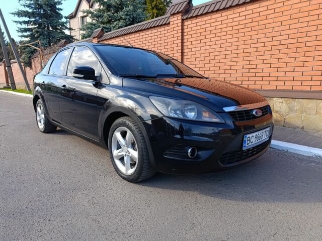 Черный Форд Фокус, объемом двигателя 1.6 л и пробегом 300 тыс. км за 4650 $, фото 10 на Automoto.ua