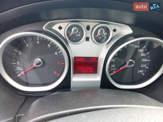 Черный Форд Фокус, объемом двигателя 1.6 л и пробегом 210 тыс. км за 5500 $, фото 10 на Automoto.ua