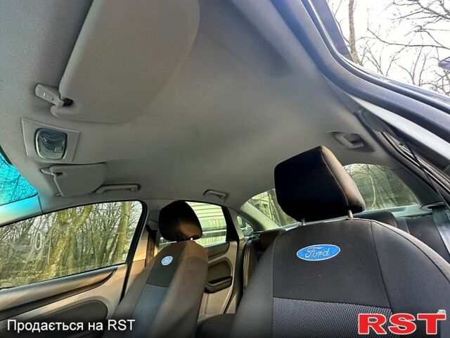 Черный Форд Фокус, объемом двигателя 1.6 л и пробегом 180 тыс. км за 5700 $, фото 5 на Automoto.ua