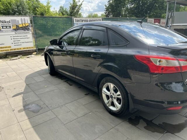 Черный Форд Фокус, объемом двигателя 2 л и пробегом 265 тыс. км за 8000 $, фото 2 на Automoto.ua
