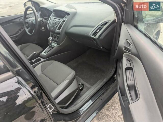 Чорний Форд Фокус, об'ємом двигуна 2 л та пробігом 138 тис. км за 6600 $, фото 5 на Automoto.ua