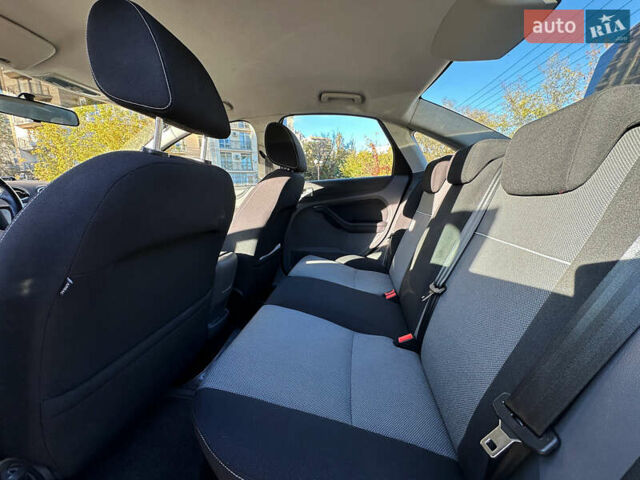 Черный Форд Фокус, объемом двигателя 2 л и пробегом 57 тыс. км за 9800 $, фото 17 на Automoto.ua