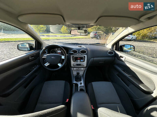 Черный Форд Фокус, объемом двигателя 2 л и пробегом 57 тыс. км за 9800 $, фото 10 на Automoto.ua