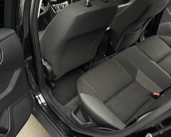 Чорний Форд Фокус, об'ємом двигуна 2 л та пробігом 347 тис. км за 5799 $, фото 20 на Automoto.ua