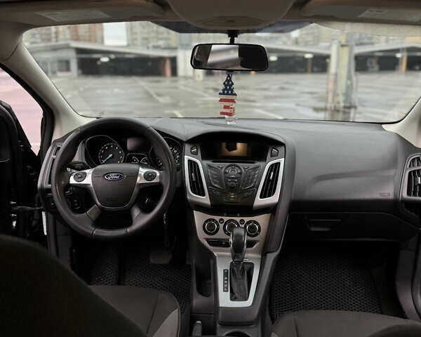 Чорний Форд Фокус, об'ємом двигуна 2 л та пробігом 347 тис. км за 5799 $, фото 18 на Automoto.ua