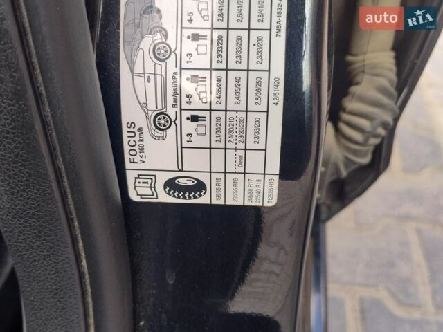 Черный Форд Фокус, объемом двигателя 1.6 л и пробегом 230 тыс. км за 5750 $, фото 15 на Automoto.ua