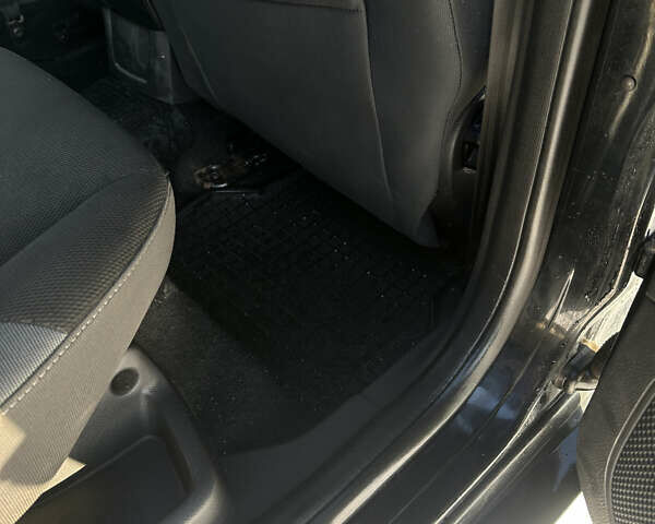 Чорний Форд Фокус, об'ємом двигуна 1.6 л та пробігом 317 тис. км за 6000 $, фото 10 на Automoto.ua