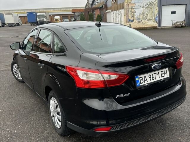 Черный Форд Фокус, объемом двигателя 2 л и пробегом 100 тыс. км за 6000 $, фото 5 на Automoto.ua