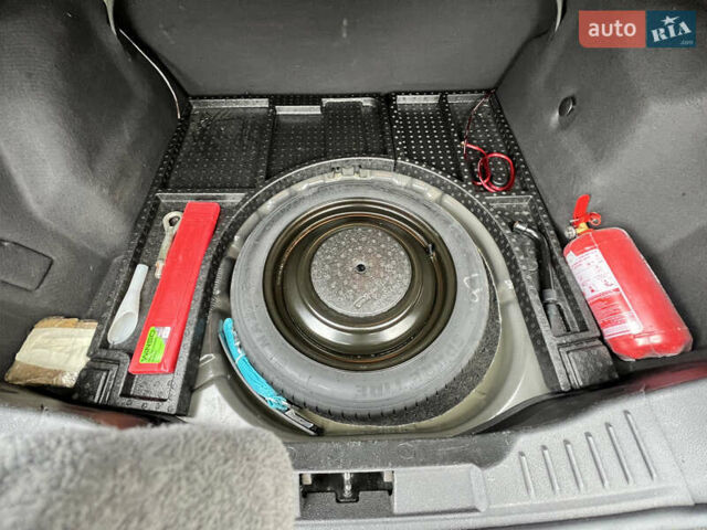 Черный Форд Фокус, объемом двигателя 2 л и пробегом 159 тыс. км за 7999 $, фото 17 на Automoto.ua