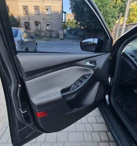 Форд Фокус 2012 в Запорожье на Automoto.ua Черный Форд Фокус, объемом двигателя 2 л и пробегом 159 тыс. км за 7000 $, фото 17 на Automoto.ua