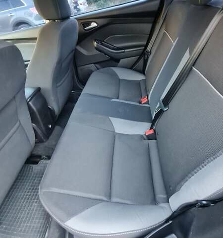 Форд Фокус 2012 в Запорожье на Automoto.ua Черный Форд Фокус, объемом двигателя 2 л и пробегом 159 тыс. км за 7000 $, фото 12 на Automoto.ua