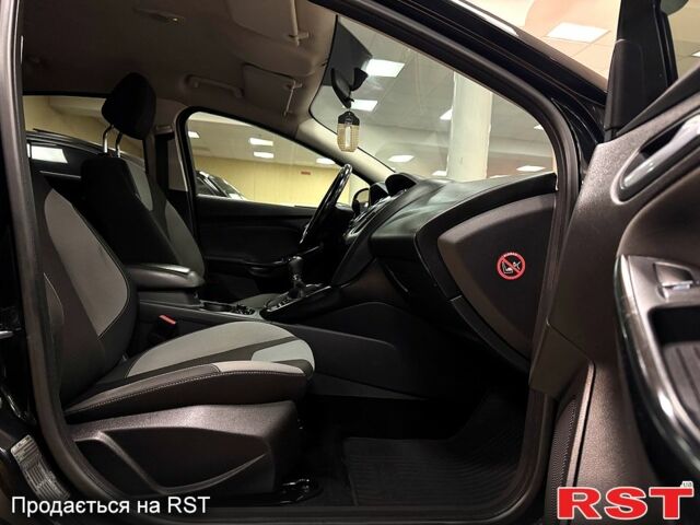 Черный Форд Фокус, объемом двигателя 1.6 л и пробегом 199 тыс. км за 7800 $, фото 6 на Automoto.ua