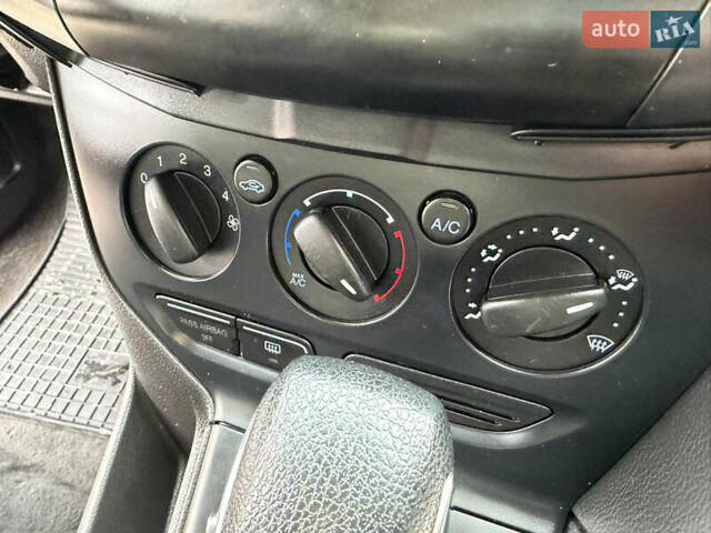 Черный Форд Фокус, объемом двигателя 2 л и пробегом 110 тыс. км за 5799 $, фото 14 на Automoto.ua