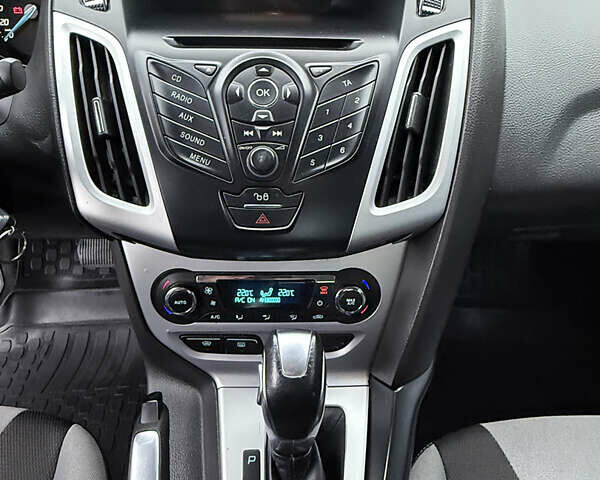 Черный Форд Фокус, объемом двигателя 1.6 л и пробегом 121 тыс. км за 7900 $, фото 12 на Automoto.ua