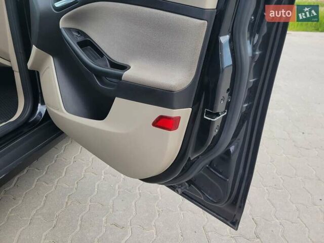 Черный Форд Фокус, объемом двигателя 2 л и пробегом 225 тыс. км за 5500 $, фото 25 на Automoto.ua