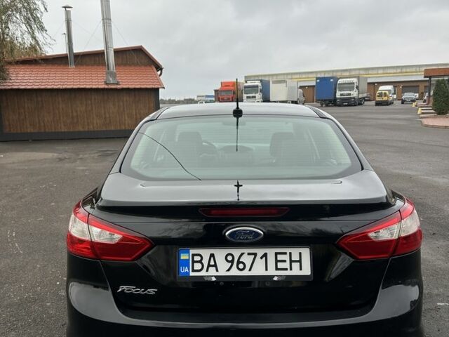 Черный Форд Фокус, объемом двигателя 2 л и пробегом 100 тыс. км за 6000 $, фото 4 на Automoto.ua