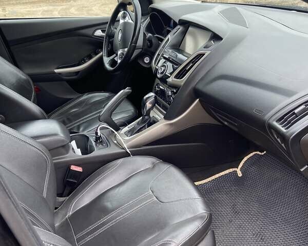 Чорний Форд Фокус, об'ємом двигуна 2 л та пробігом 215 тис. км за 7300 $, фото 6 на Automoto.ua