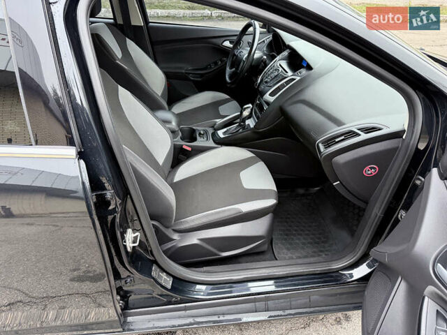 Черный Форд Фокус, объемом двигателя 1.6 л и пробегом 121 тыс. км за 7900 $, фото 4 на Automoto.ua