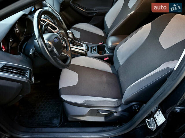 Черный Форд Фокус, объемом двигателя 1.6 л и пробегом 121 тыс. км за 7900 $, фото 10 на Automoto.ua