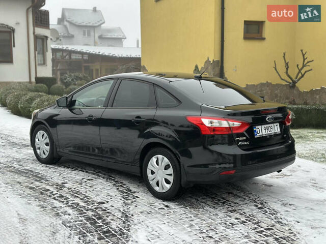 Чорний Форд Фокус, об'ємом двигуна 2 л та пробігом 230 тис. км за 5450 $, фото 6 на Automoto.ua