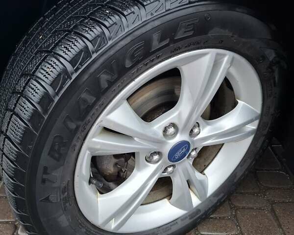 Чорний Форд Фокус, об'ємом двигуна 2 л та пробігом 178 тис. км за 7300 $, фото 13 на Automoto.ua