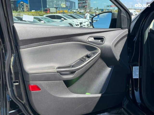 Черный Форд Фокус, объемом двигателя 2 л и пробегом 184 тыс. км за 6940 $, фото 2 на Automoto.ua